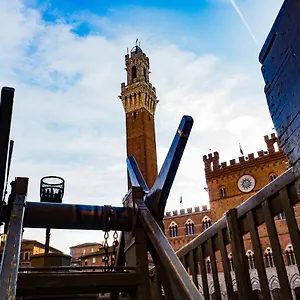 Bargello House By Francigenaapartments , Siena Italy