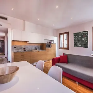 Apartament Ca' D'oro