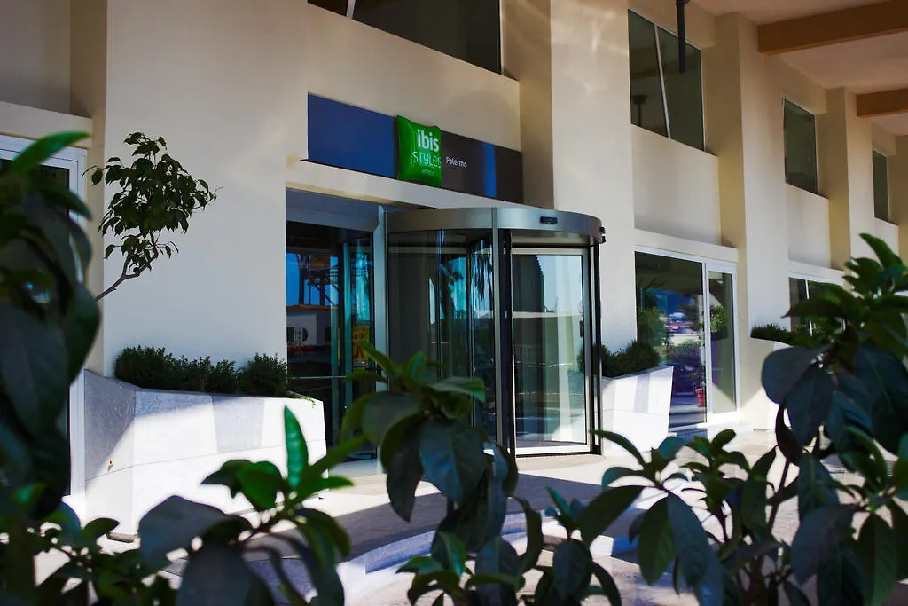 Ibis Styles Palermo President Hotel 4*,