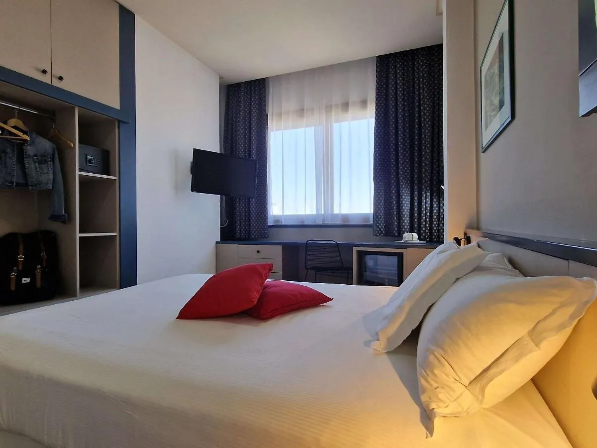 Hotel Ibis Styles Palermo President
